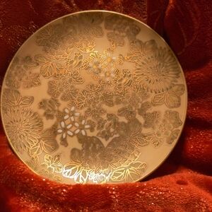 Dorothy Thorpe Floral Decorative Plate with Gold Accents